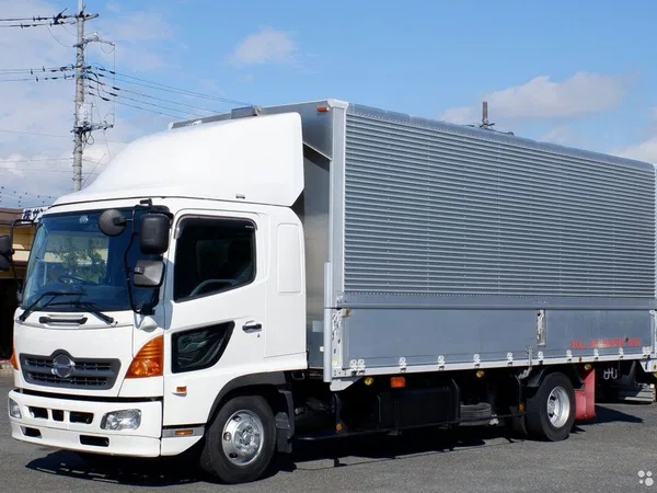Грузовой фургон Hino 500 (Ranger)