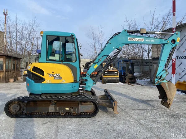Мини-экскаватор Kubota U40-5