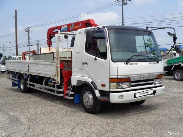 Бортовой грузовик с КМУ Mitsubishi Fuso Fighter