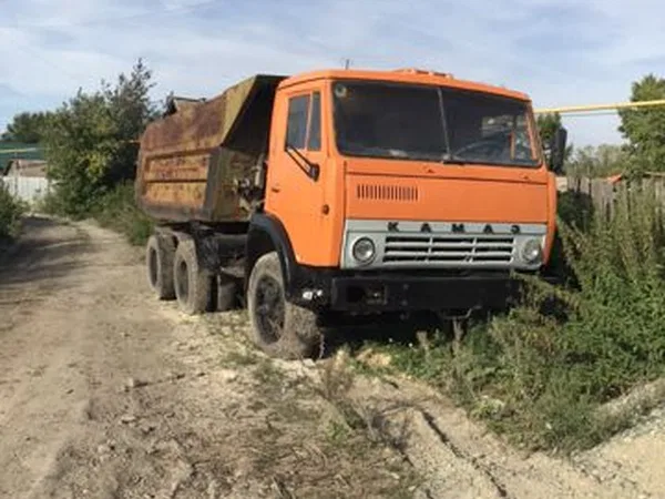 Самосвал КамАЗ