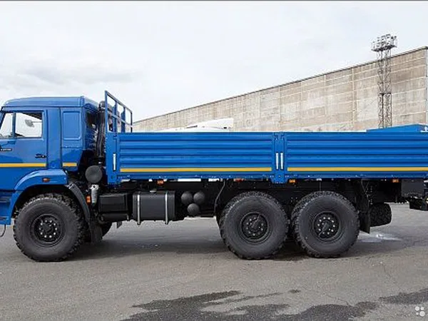 Бортовой грузовик КамАЗ 43118-50