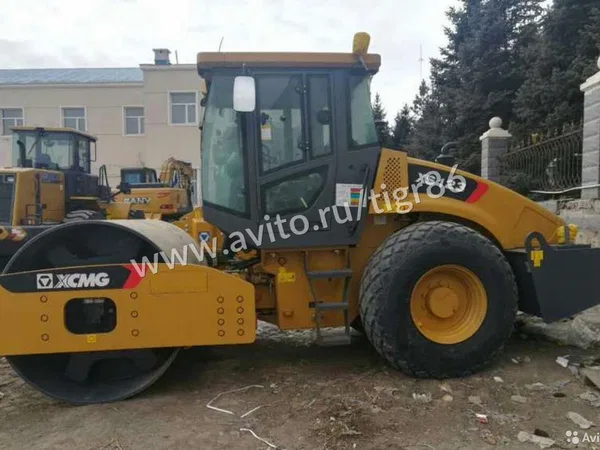 Грунтовый каток XCMG XS123
