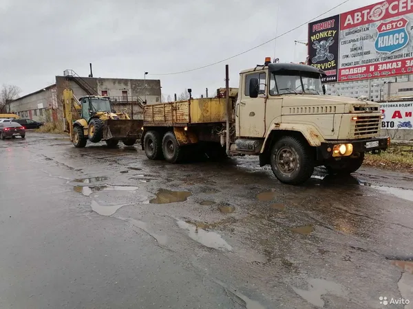 Грузовой эвакуатор КрАЗ 250