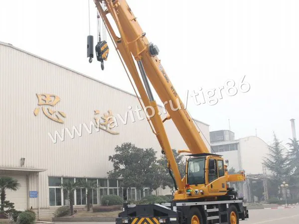 Самоходный кран XCMG RT35