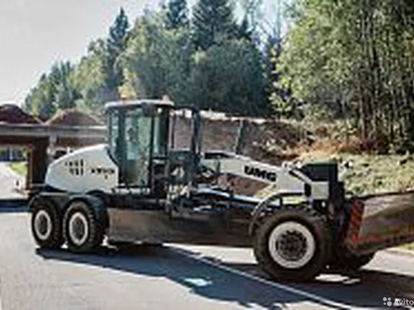 Автогрейдер UMG TG200