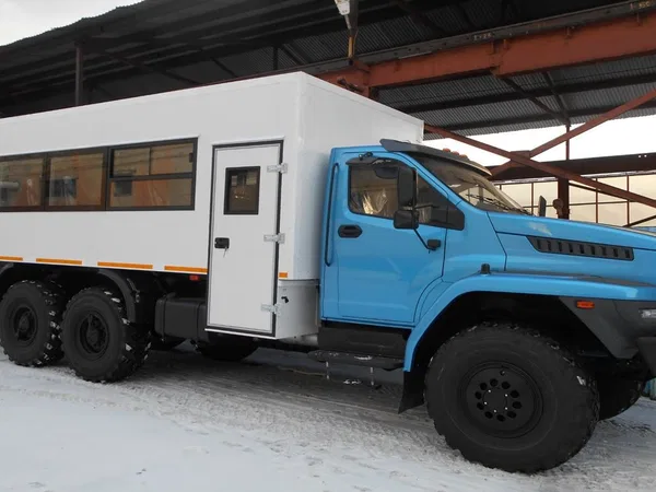 Вахтовый автобус УРАЛ Next