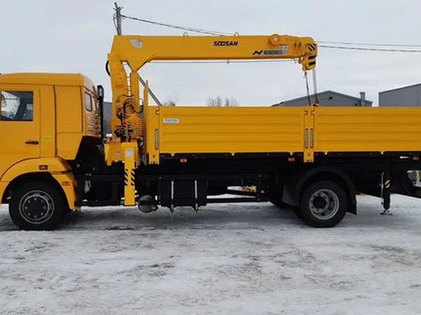 Бортовой грузовик с КМУ КамАЗ 4308-3063-69