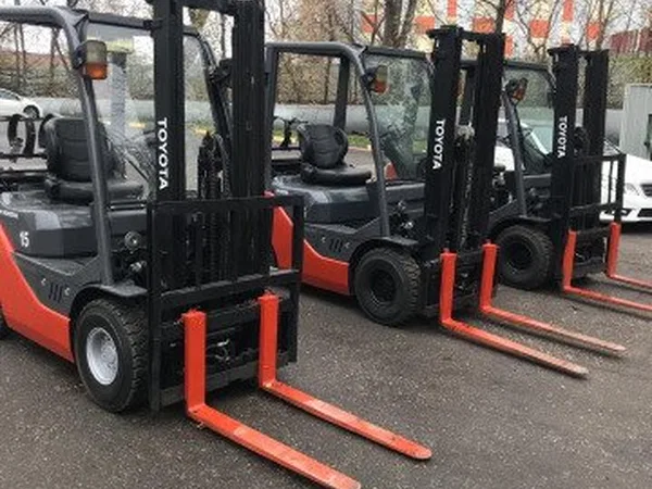 Вилочный погрузчик Toyota