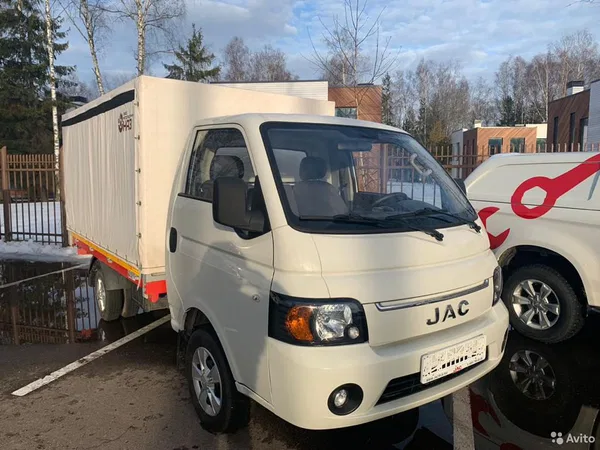 Тентованный автомобиль JAC N35