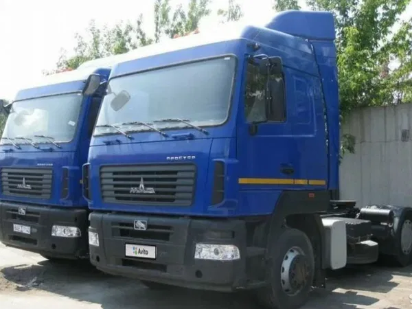 Седельный тягач МАЗ 5440C9-520-031