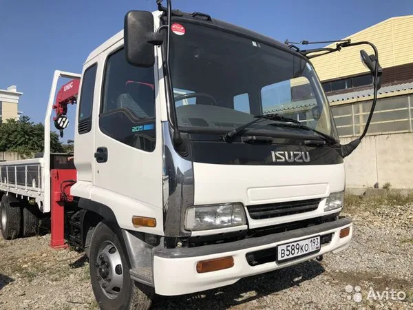 Бортовой грузовик с КМУ ISUZU Forward