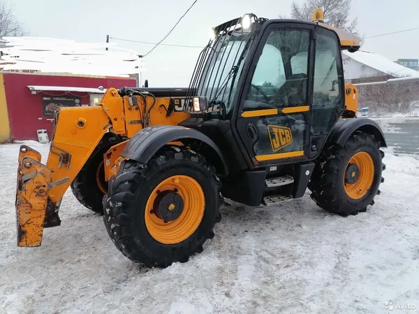 Телескопический погрузчик JCB 535-95