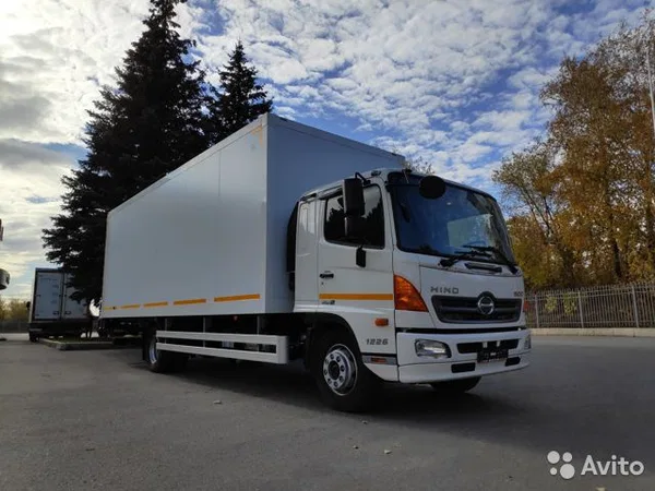 Изотермический грузовик Hino 500