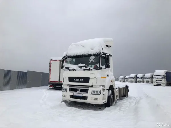 Седельный тягач КамАЗ 5490-DC