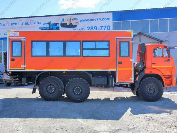 Вахтовый автобус НефАЗ 5299