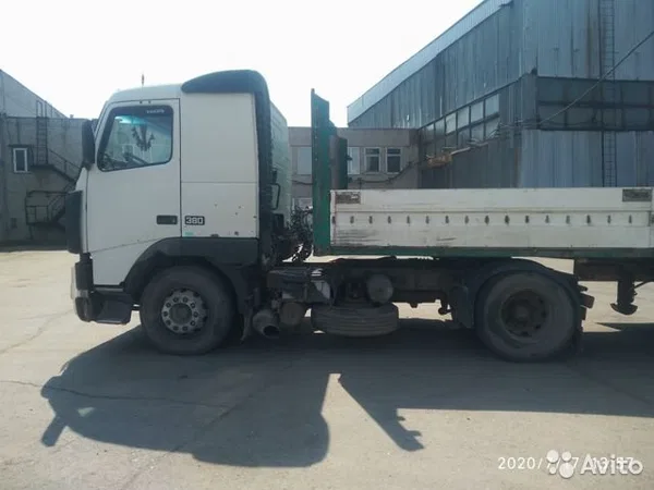 Седельный тягач Volvo FH12