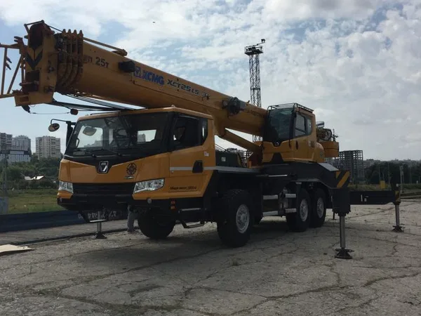 Автокран XCMG XCT25L4 SR