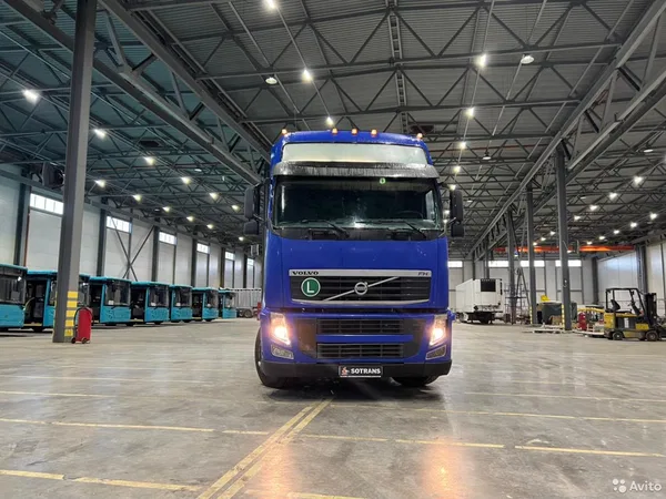 Седельный тягач Volvo FH13