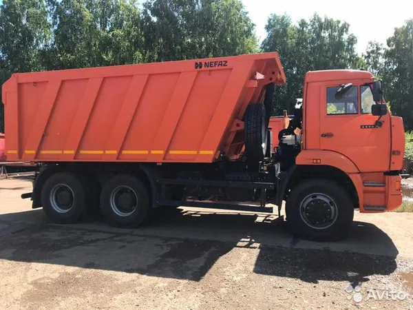 Самосвал КамАЗ 6520