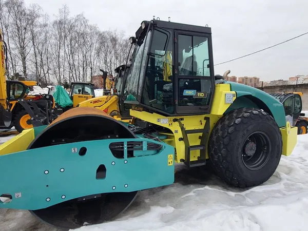 Грунтовый каток Ammann ASC 110D