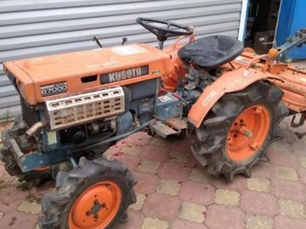 Мини-трактор Kubota B7000