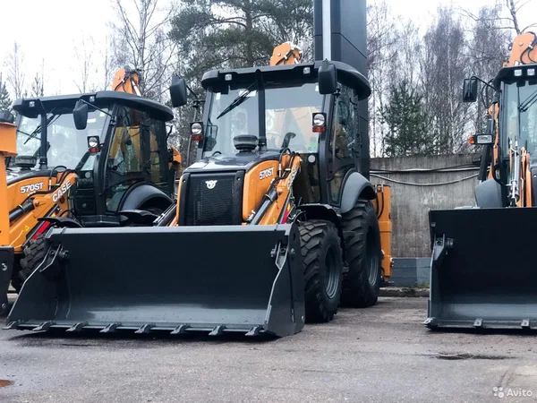 Экскаватор-погрузчик Case 570ST