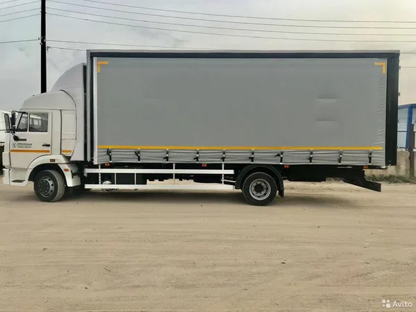 Тентованный грузовик КамАЗ 4308