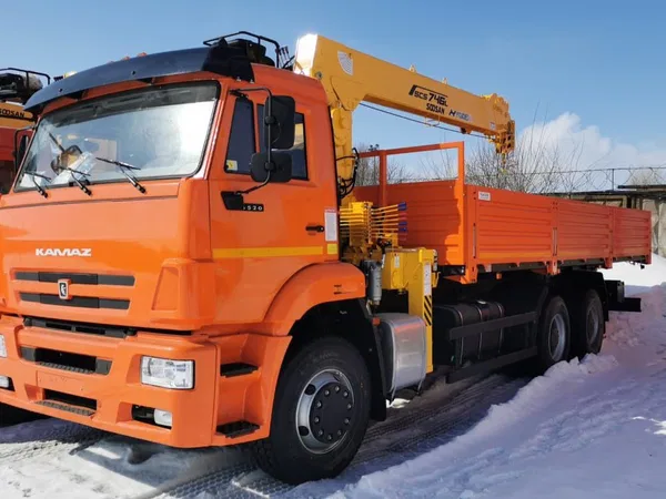 Бортовой грузовик с КМУ КамАЗ 6520-3072-53