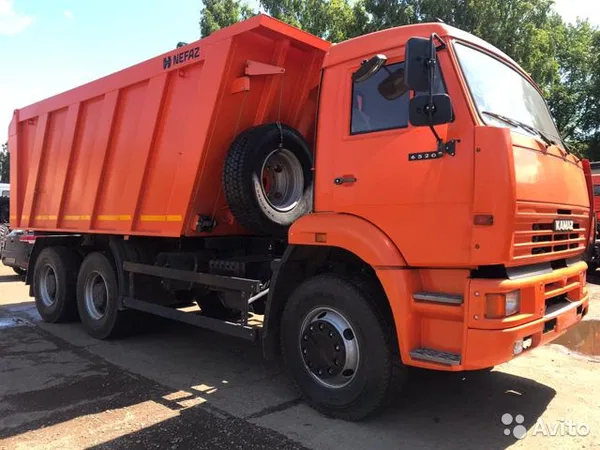 Самосвал КамАЗ 6520
