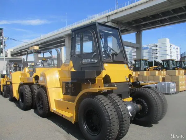 Вилочный погрузчик Caterpillar DP100NH