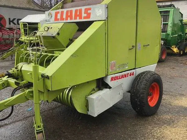 Пресс-подборщик Claas Rollant 44