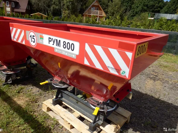 Разбрасыватель удобрений РУМ-800