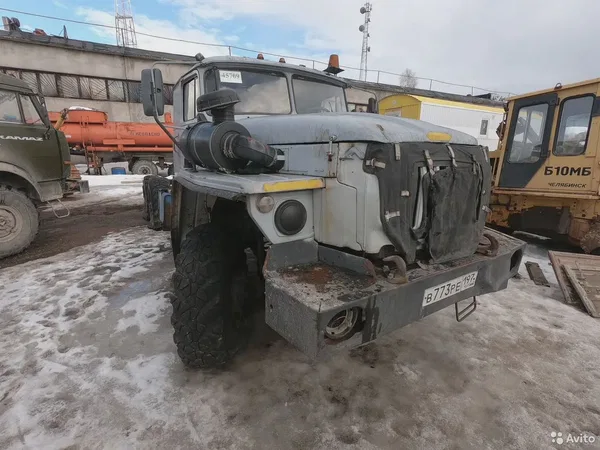 Седельный тягач Урал 4320