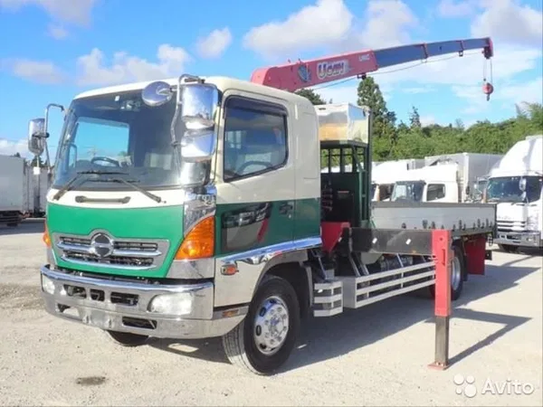 Бортовой грузовик с КМУ HINO Ranger