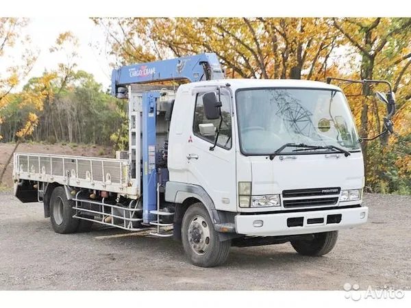 Бортовой грузовик с КМУ Mitsubishi Fuso Fighter