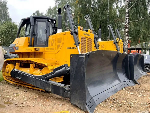 Гусеничный бульдозер LiuGong CLG B320