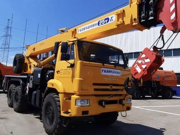 Автокран Галичанин КС-55713-5В-1 NEO на шасси КамАЗ 43118