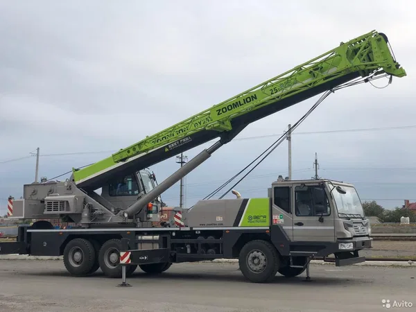 Автокран Zoomlion QY25V532
