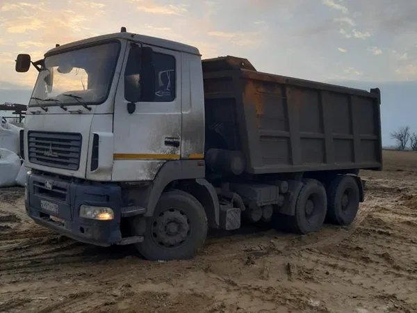 Самосвал МАЗ 6501