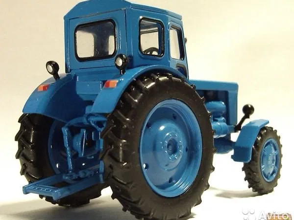 Трактор ЛТЗ Т-40АМ
