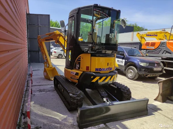 Мини-экскаватор Komatsu PC35MR-3