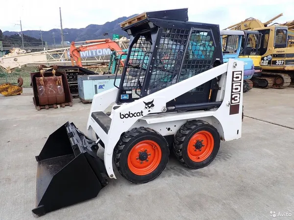 Мини-погрузчик Bobcat 553