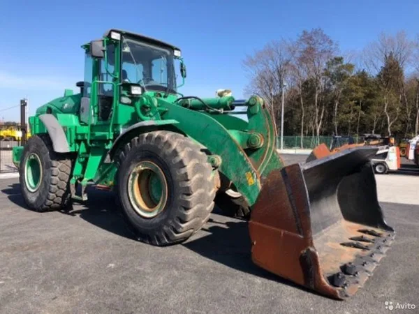 Фронтальный погрузчик Hitachi ZW220