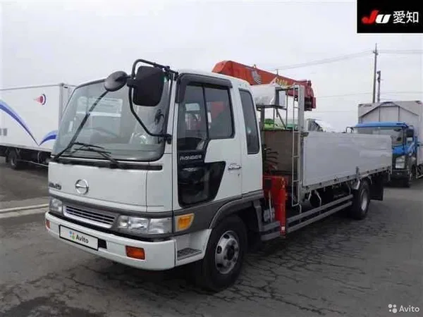 Бортовой грузовик с КМУ HINO Ranger