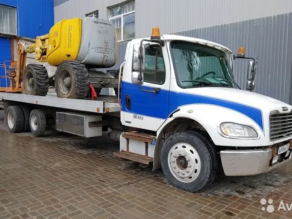 Эвакуатор FREIGHTLINER со сдвижной платформой