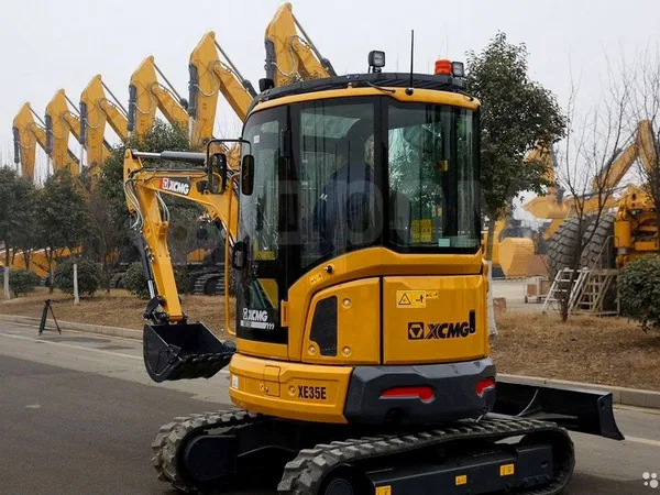 Мини-экскаватор XCMG XE35U