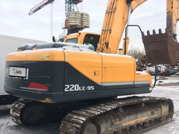 Гусеничный экскаватор Hyundai R 220LC-9S