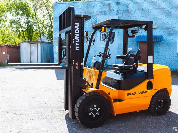 Вилочный погрузчик Hyundai 30D-7SA