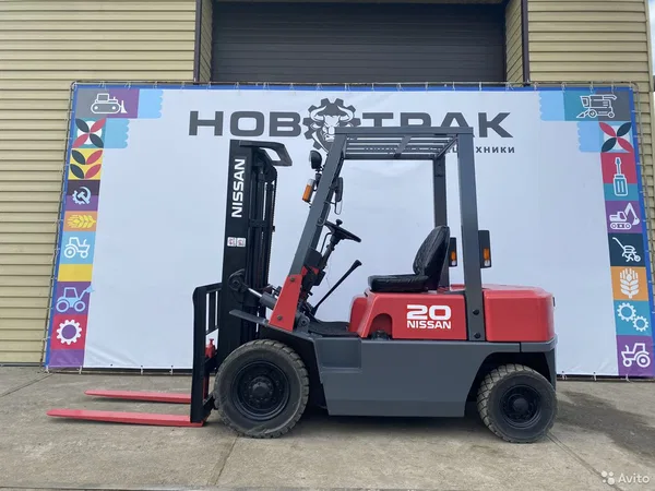 Вилочный погрузчик Nissan 1F1A18U