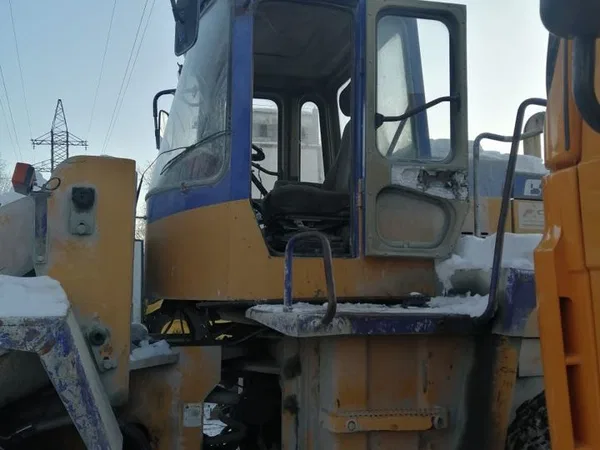 Фронтальный погрузчик Long Gong CDM855E